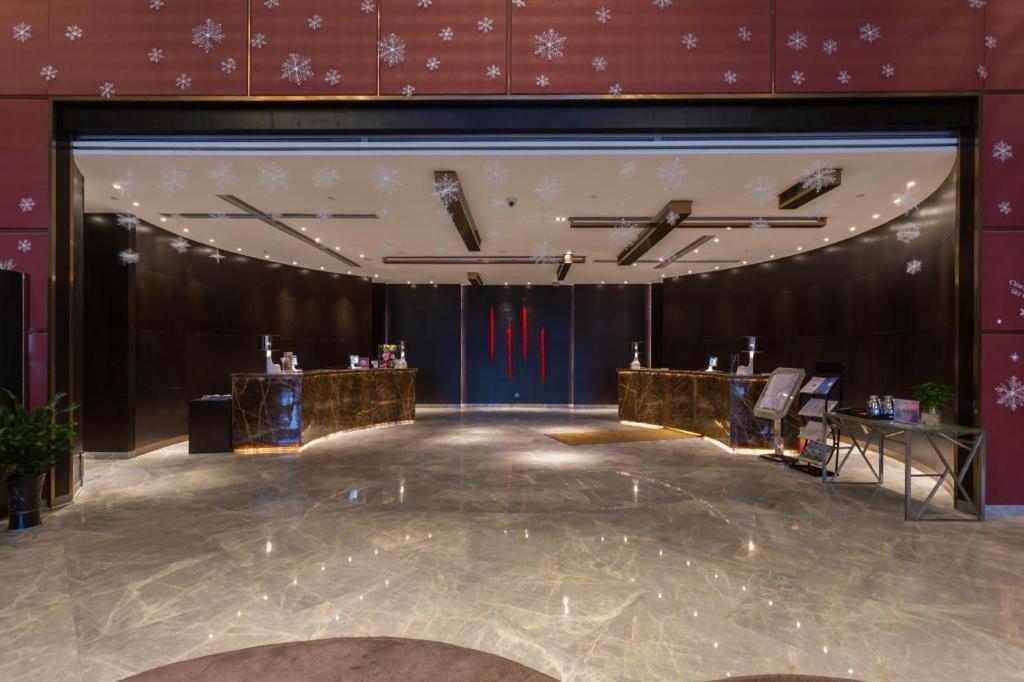 The Qube Hotel Jingzhou Bagian luar foto