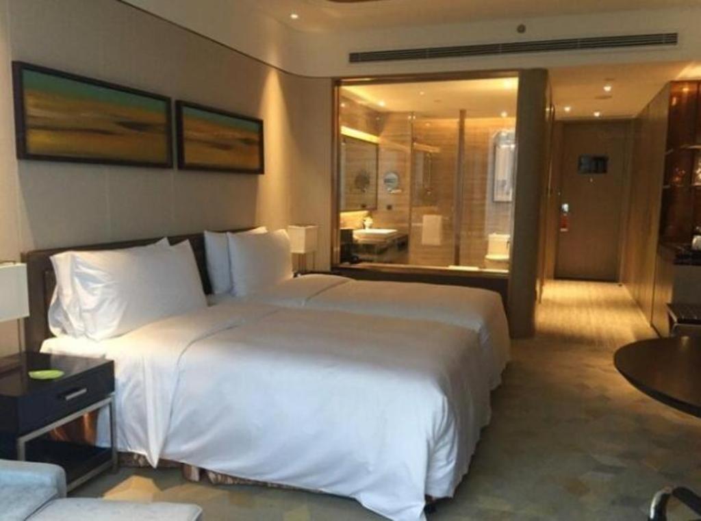 The Qube Hotel Jingzhou Bagian luar foto